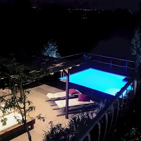 Casale Con Piscina In Collina - Borghi Silenti - 몬테키오
